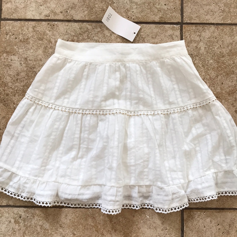 White high waisted skirt from Tobi